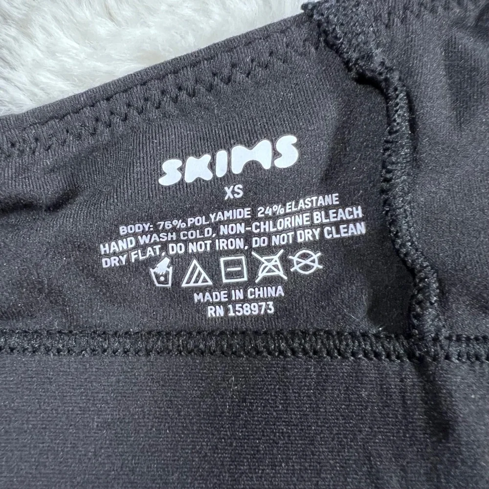 SKIMS Women's Sculpting Bralette Onyx Black BR-SCN-1475  Size XS‎ NWT